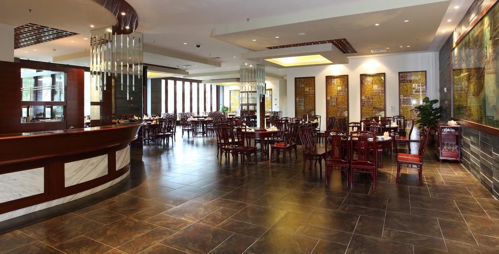 Lacosta Seaside Resort Hotel Sanya Exterior foto