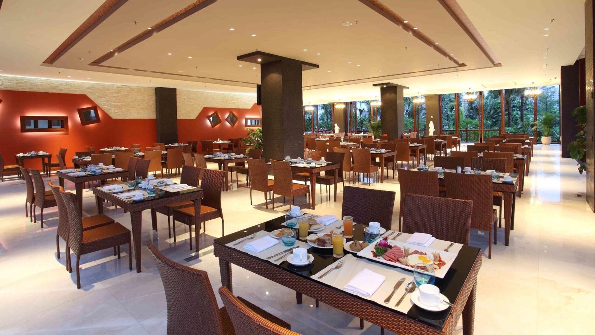 Lacosta Seaside Resort Hotel Sanya Exterior foto